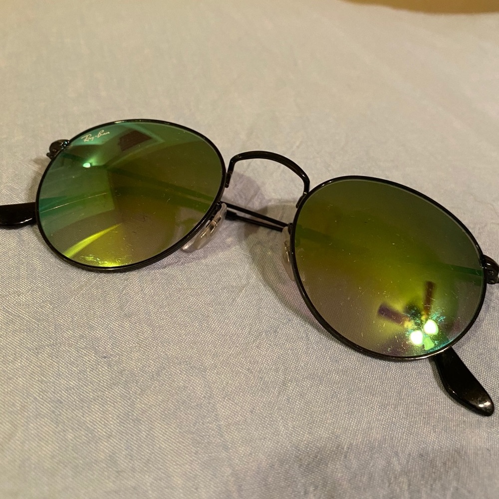 Ray-Ban round sunglasses